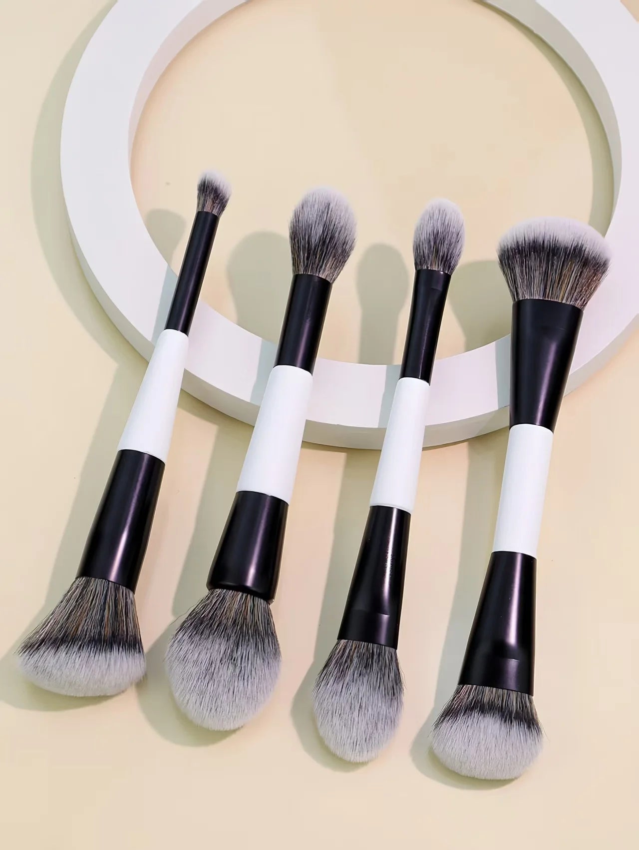 4 Double-Headed Makeup Brushes, Multi-Functional Makeup Brush, Blush Brush, Foundation Brush, Loose Powder Brush, Highlight Brush, Nose Shadow Brush, Concealer Brush, Blush Brush, Gift for Ladies and Girls