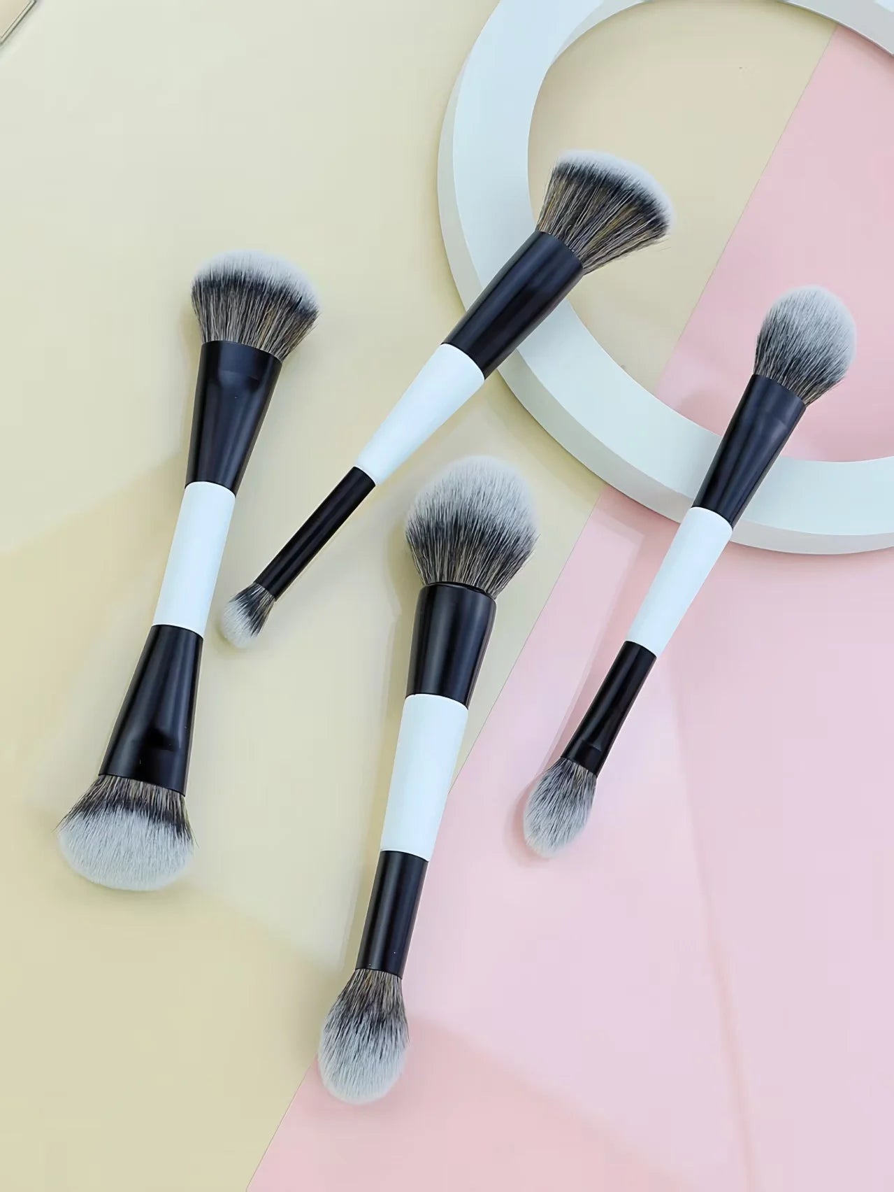 4 Double-Headed Makeup Brushes, Multi-Functional Makeup Brush, Blush Brush, Foundation Brush, Loose Powder Brush, Highlight Brush, Nose Shadow Brush, Concealer Brush, Blush Brush, Gift for Ladies and Girls