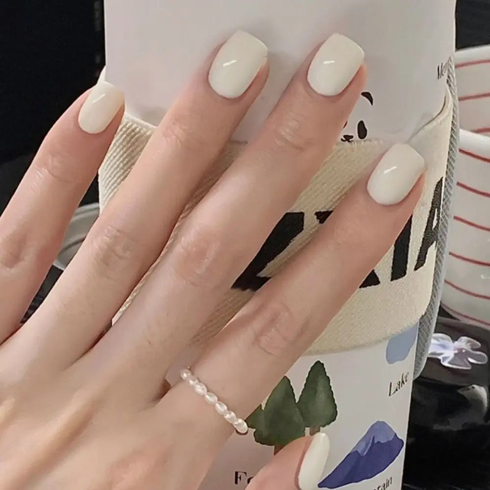 French Simple Style False Nails Short Round Fake Nails Full Cover Nail Tips for DIY for Salon Detachable DIY Manicure Tool
