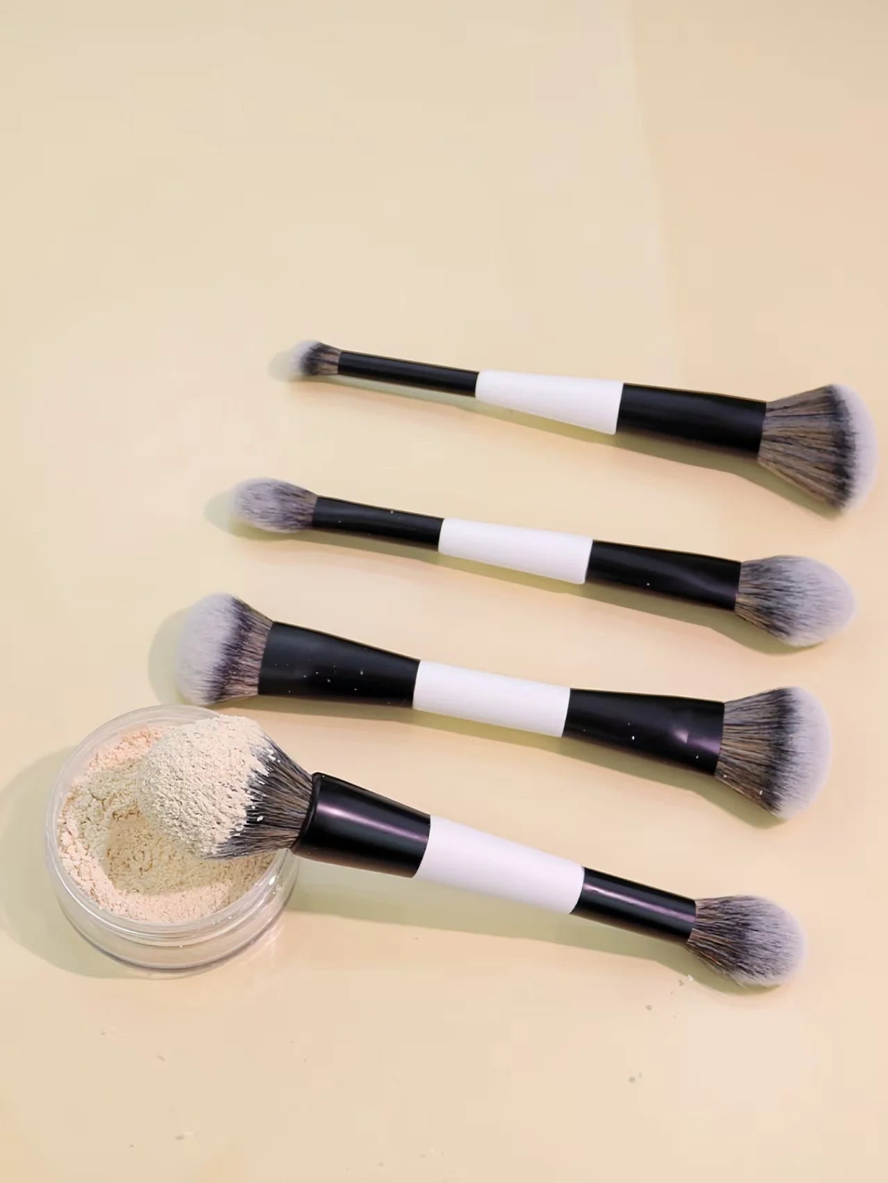 4 Double-Headed Makeup Brushes, Multi-Functional Makeup Brush, Blush Brush, Foundation Brush, Loose Powder Brush, Highlight Brush, Nose Shadow Brush, Concealer Brush, Blush Brush, Gift for Ladies and Girls